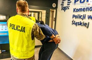 Bronią chcieli wymusić na Czechu oddanie auta. Zostali aresztowani