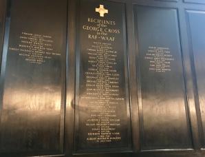 [VIDEO] Słowo, Historyczne Kroniki oraz Pieśni na Pierwszą Niedzielę Adwentu z kościoła pilotów RAF i polskich lotników w Londynie