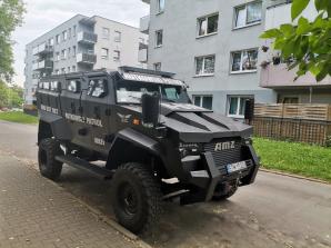 [VIDEO] Brutalny napad, kradzież i łup wartości blisko 1 500 000 zł - konferencja Biura Rutkowski w Mysłowicach 12 sierpnia o godz  12:00