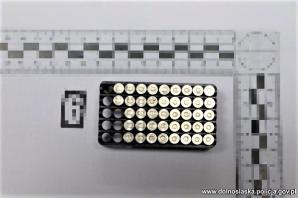 Zdumiewające odkrycie w Jaworze. Nowe suplementy  diety na bazie koksu. 