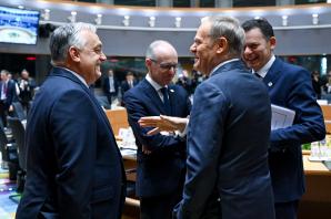 [VIDEO] Premier: Europa wygra ten wyścig zbrojeń