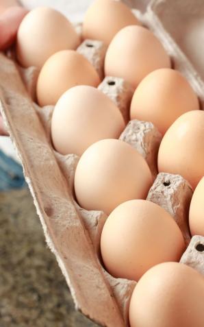 Producenci jaj wprowadzają konsumentów w błąd poprzez niewłaściwe oznakowanie towaru