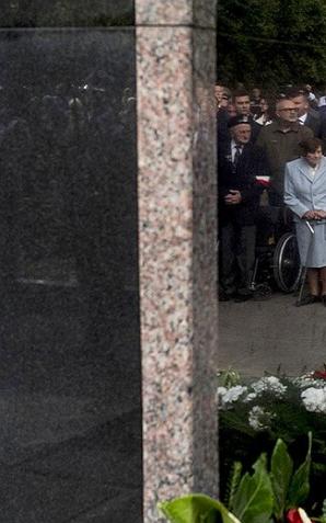 Premier Szydło uczciła 72. rocznicę wybuchu Powstania Warszawskiego