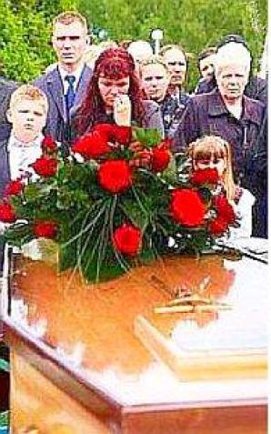 [VIDEO] 100 tys. złotych domaga się wdowa od firmy Hanny Grodzickiej za śmierć swojego męża w czasie wyjazdu do pracy w Szwecji. Sprawę nagłośniła Elżbieta Jaworowicz, a dziś w gdańskim sądzie o godzinie 11:00 rozpoczyna się kolejna rozprawa