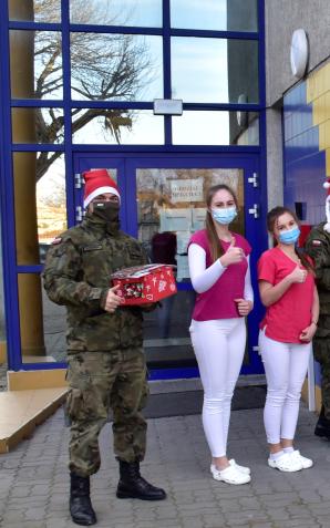 Terytorialsi z Mikołajem odwiedzili szpitale