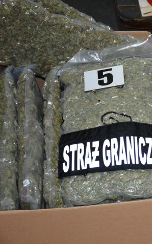 Akt oskarżenia wobec członków grupy przestępczej rozpracowanej przez Straż Graniczną. Zajmowały się przemytem narkotyków z Hiszpanii
