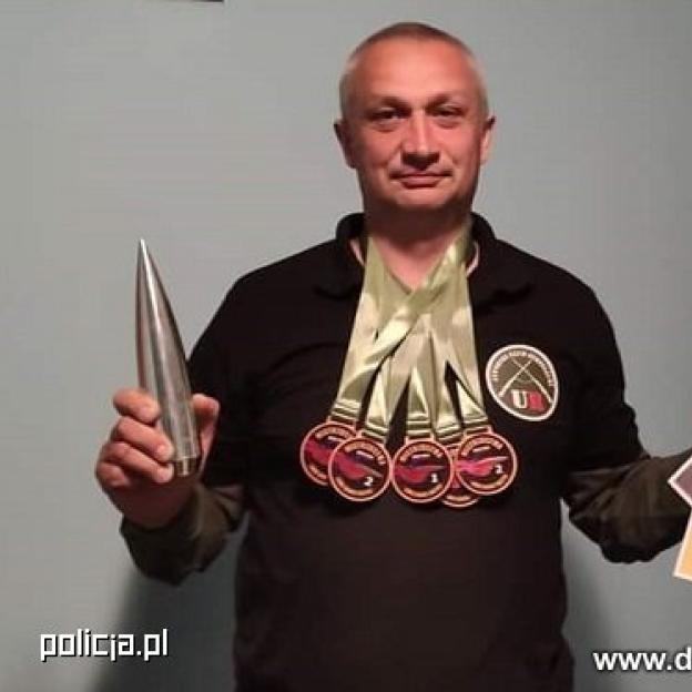 Policjant z Jawora został mistrzem polski w sportowych zawodach strzeleckich 