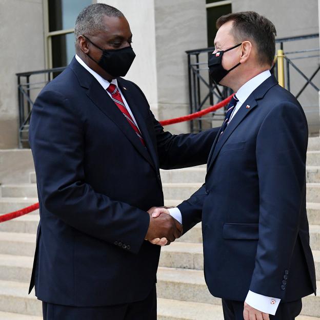 Pierwsze czołgi Abrams trafią do Polski już w przyszłym roku - zaznaczył Mariusz Błaszczak, minister obrony narodowej po spotkaniu z sekretarzem obrony USA