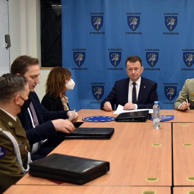 Polska szóstym państwem ramowym Eurokorpusu. szef MON w Strasburgu uczestniczył w ceremonii przystąpienia Polski do struktur Eurokorpusu