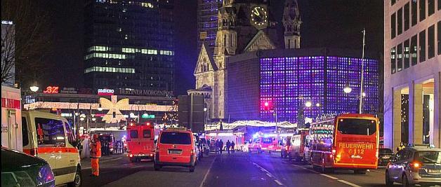 BERLIN: Pakistańczyk zamieszany w napad seksualny a nie w zamach z użyciem polskiej ciężarówki! Terrorysta wciąż na wolności! 