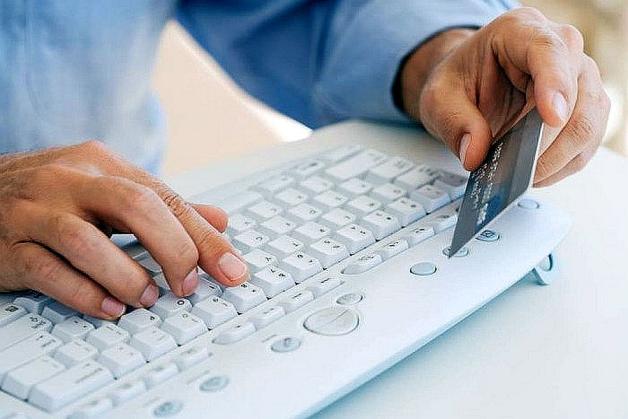 Przed świętami rośnie gotowość Polaków do pomagania. Do dobroczynności coraz bardziej zachęcają media społecznościowe i nowe technologie