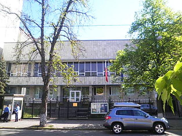 Oświadczenie MSZ: W sprawie ostrzelania Konsulatu Generalnego RP w Łucku. Do czasu spełnienia, przez Władze Ukrainy, oczekiwań strony polskiej, wszystkie polskie urzędy konsularne na Ukrainie pozostaną zamknięte.  